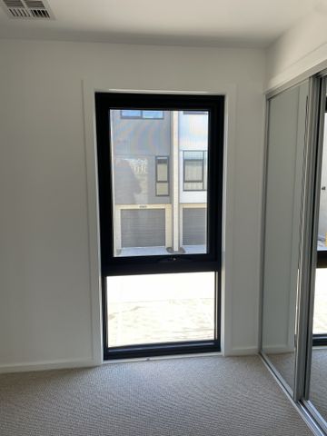 31/4 Makinson View, Denman Prospect ACT 2611 - Townhouse For Rent | Domain - Photo 5