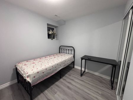 For Lease - 4272 Murvel Avenue Unit# Lower, Burlington, Ontario - Photo 4