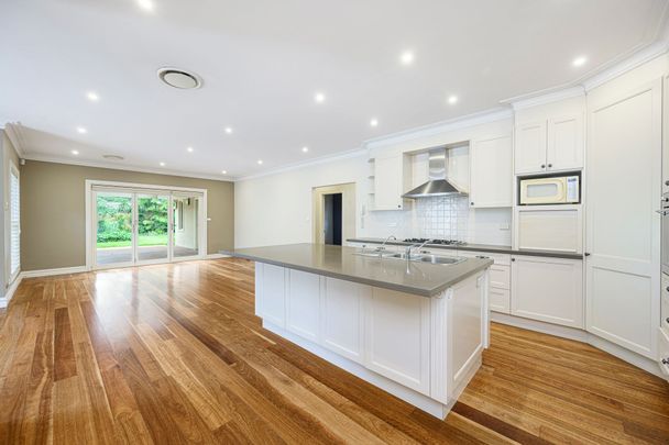 Pymble - Photo 1