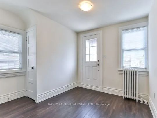 3 Glencairn Avenue #3rd Flr - Photo 1