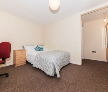 £722 p/w (£3,129 pcm) - Photo 2