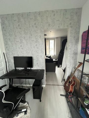 Beauvais : STUDIO A LOUER, - Photo 2