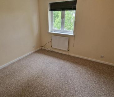 2 bedroom semi-detached house to rent - Photo 3