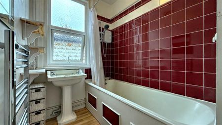 Charlecote Road, Worthing - Photo 3