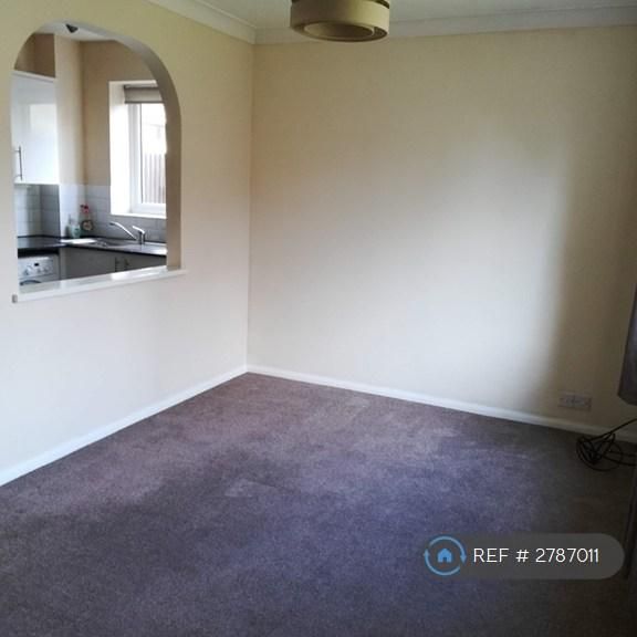 1 bedroom semi-detached house to rent - Photo 1