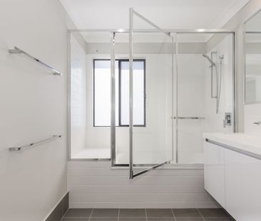 A New Standard of Suburban Sophistication - Photo 6