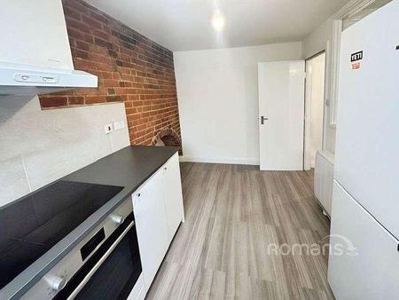 Upper High Street, Winchester, SO23 - Photo 3