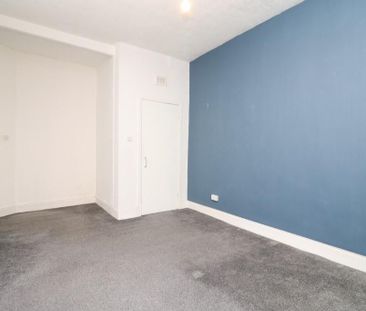 2 Bed Flat, Boyd Street, G42 - Photo 3