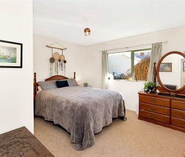 2 Bedroom House in Peaceful Leithfield Village - Photo 6
