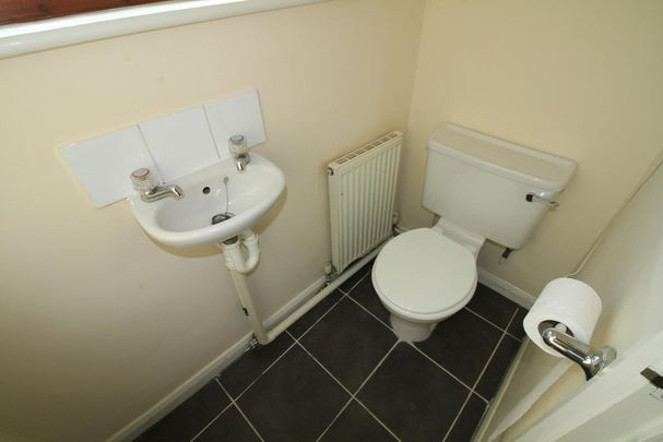 6 bedroom townhouse to rent - Photo 1