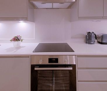 Petersfield Avenue, Slough, Berkshire,SL2 - Photo 6