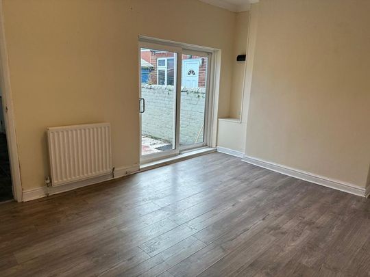 2 bedroom house to rent - Photo 1