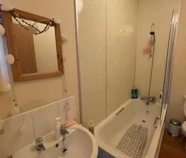 Woodland Terrace, Flat 4, Plymouth - Photo 1