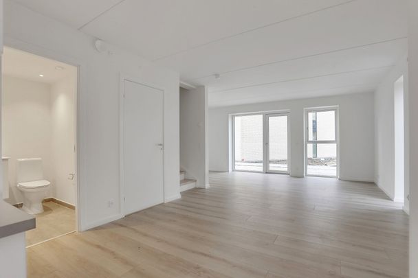 4-vær. rækkehus med egen terrasse - Photo 1