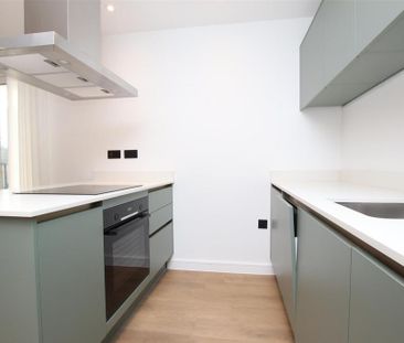 2 bedroom flat to rent - Photo 6