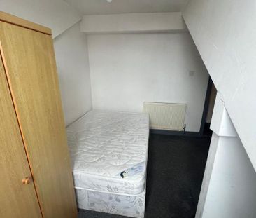 9 bedroom house to rent - Photo 3