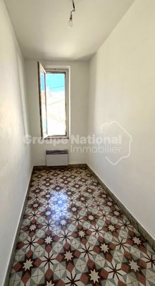 NOVES - Maison de village T3, - Photo 1