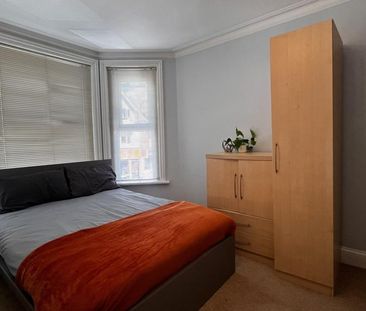 1 bedroom house of multiple occupation to rent - Photo 2