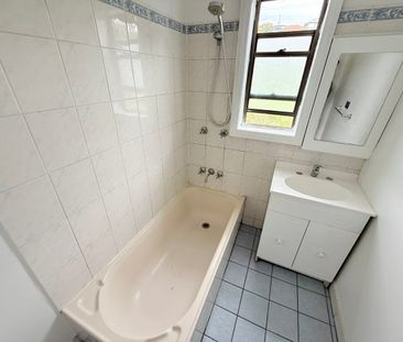 Neat and Tidy 3BR home - Photo 6