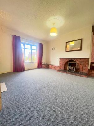 17 Alexandra Crescent, Larne, BT40 1NE - Photo 1