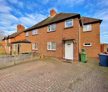 3 bedroom semi-detached house to rent - Photo 3