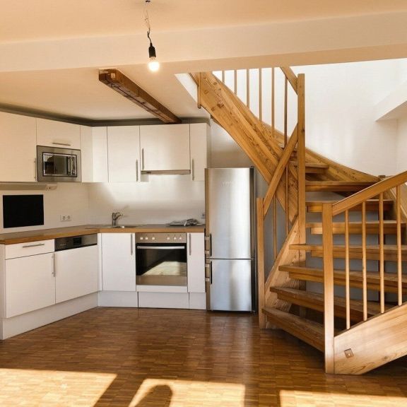 Gemütliche Dachgeschosswohnung mit Balkon und ruhiger Dachterrasse in zentraler Grazer Lage - Photo 1