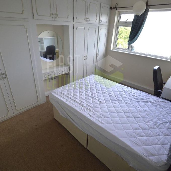 5 bedroom semi-detached house to rent - Photo 1