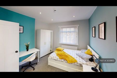 1 bedroom in a house share to rent - Photo 5