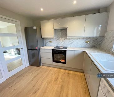 2 bedroom flat to rent - Photo 6