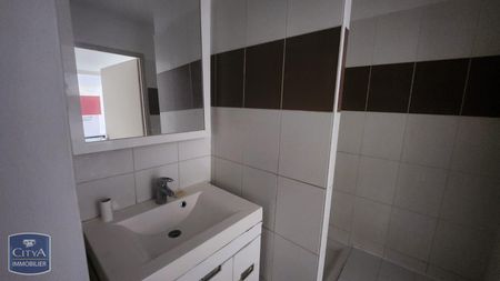 Location Appartement 2 pièces 48m² MARSEILLE 3ème - Photo 2