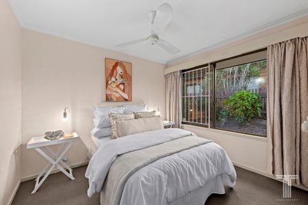 2 Coolcorra Ct, Carindale QLD 4152 - House For Rent | Domain - Photo 3