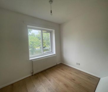 4 bedroom detached house to rent - Photo 4