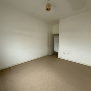 Cambridge Street, Aylesbury - Photo 2