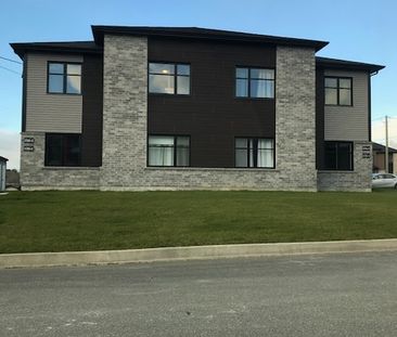 1er JUILLET 5 1/2 Quadruplex Sherbrooke - Photo 1