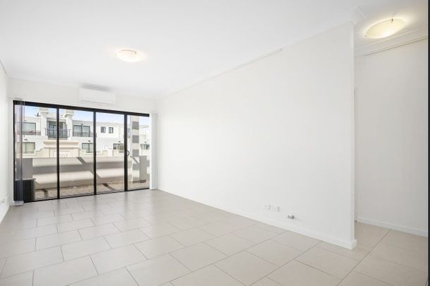 Modern Two-Bedroom Apartment in the Heart of Newtown - Photo 1