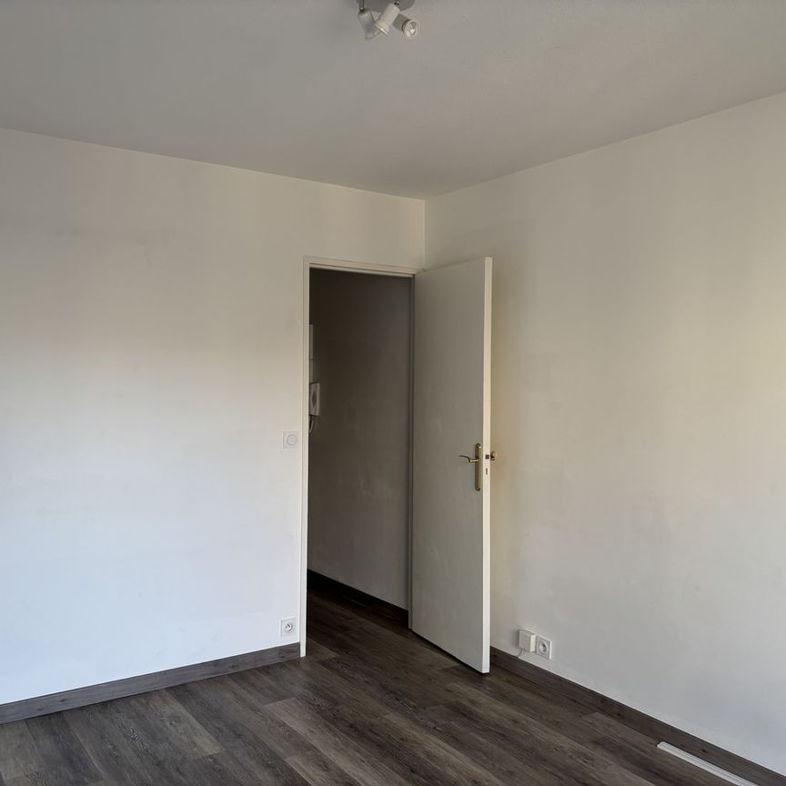 Location Appartement 1 pièce 19m² BORDEAUX 33000 - Photo 1