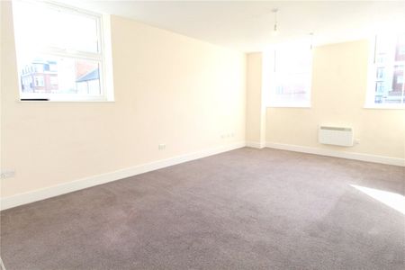 Union Terrace, Aldershot, GU11 - Photo 3