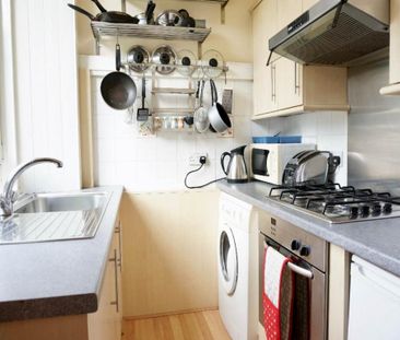 2 bedroom flat to rent - Photo 3