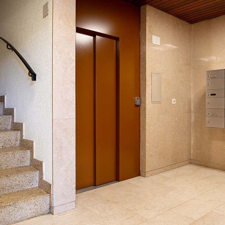 6 Zimmer, 121 m², 4. Stock - Photo 1