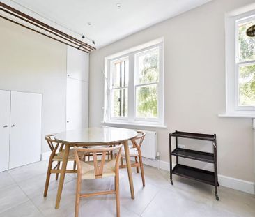 3 bedroom flat to rent - Photo 2