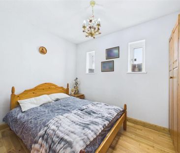 3 bedroom detached bungalow to rent - Photo 4