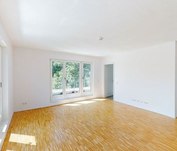 Schöne 3-Zimmer Wohnung mit Dachterrasse unweit vom Schloss Charlot... - Photo 1