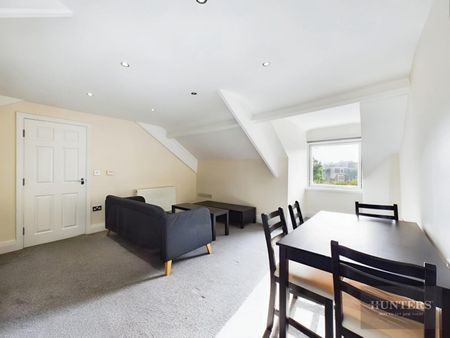 2 bedroom Flat To Let Total Size: 614 SQ FT - Photo 2