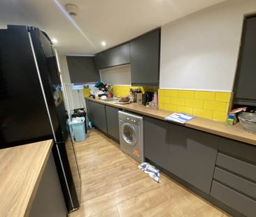 Station Terrace (room 5), Bramley , Leeds - Photo 6