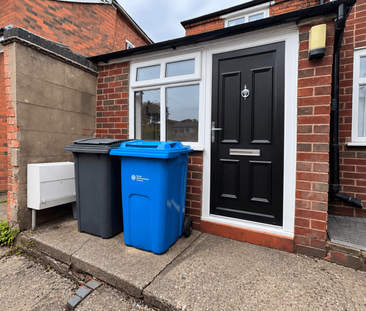 2 bedroom flat to rent - Photo 6