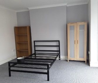 Le Breos Avenue, Uplands, Swansea SA2 0LB - Photo 3