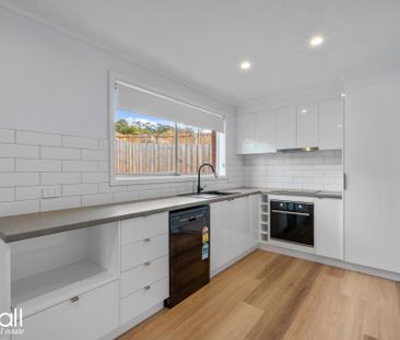 Coastal Living Just 400m to the Beach - Photo 4