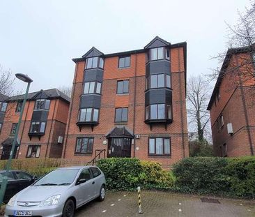 Clowser Close, London, SM1 - Photo 3