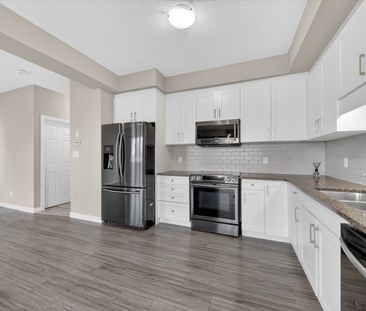 For Lease - 445 Avens Street, Waterloo, Ontario - Photo 3