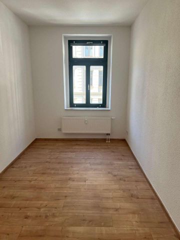 ✨Neu! 3 Zimmer-Wohnung mit modernem Wannenbad & neuer Einbauküche - Foto 3